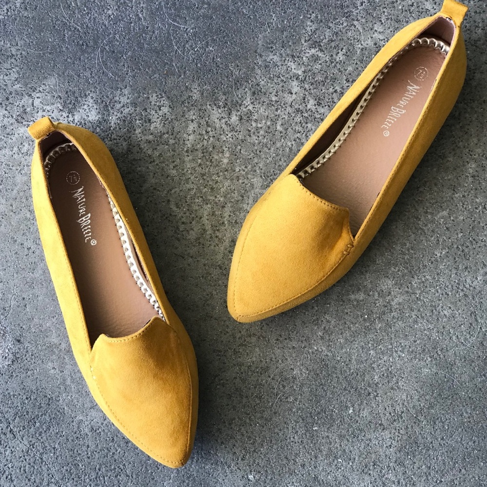 SZ 6 Mustard Yellow Pointed Toe Comfort Loafer - Picture 2 of 7